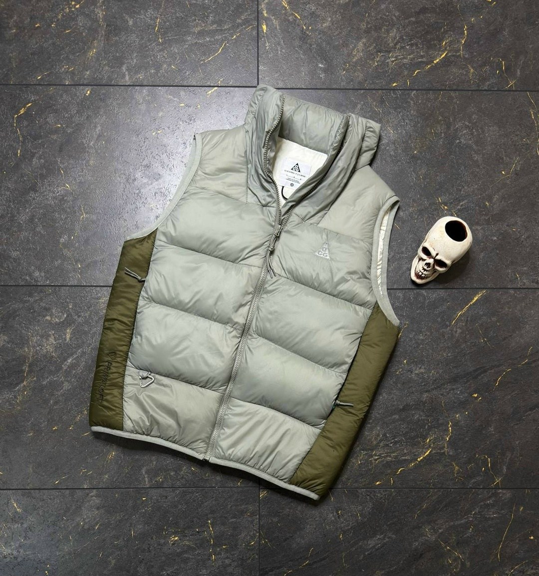 жилетка nike,жилетка,двухсторонняя жилетка,жилетка мужская,жилет