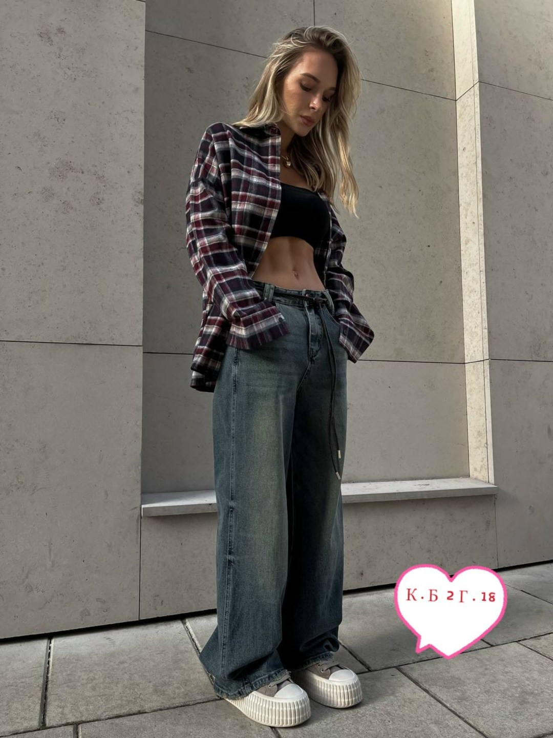 широкие джинсы,женские широкие джинсы,джинсы женские,джинсы alien kitty женские с широкими штанинами,джинсы с широкими штанинами