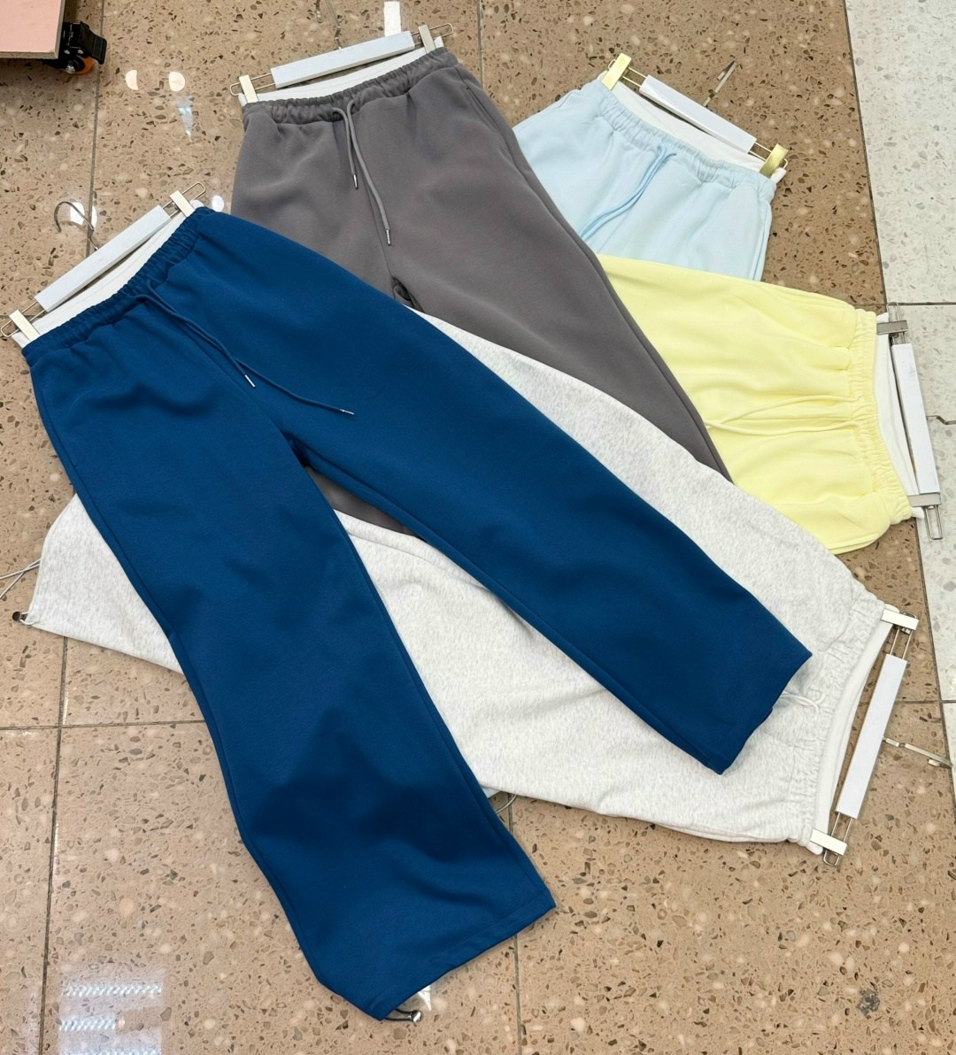 спортивные брюки,спортивные брюки женские,брюки свободные,cпортивные штаны женские,штаны брюки