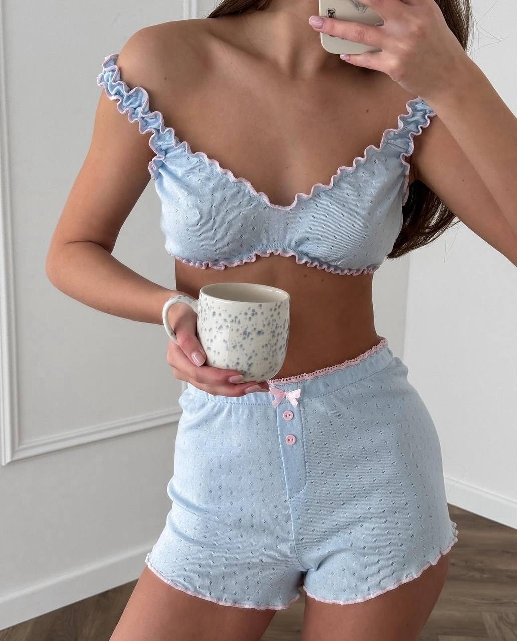 пижама с топ и шорты,комплект женской пижамы,пижама с шортами и лифом,пижама женская,пижама с шортами
