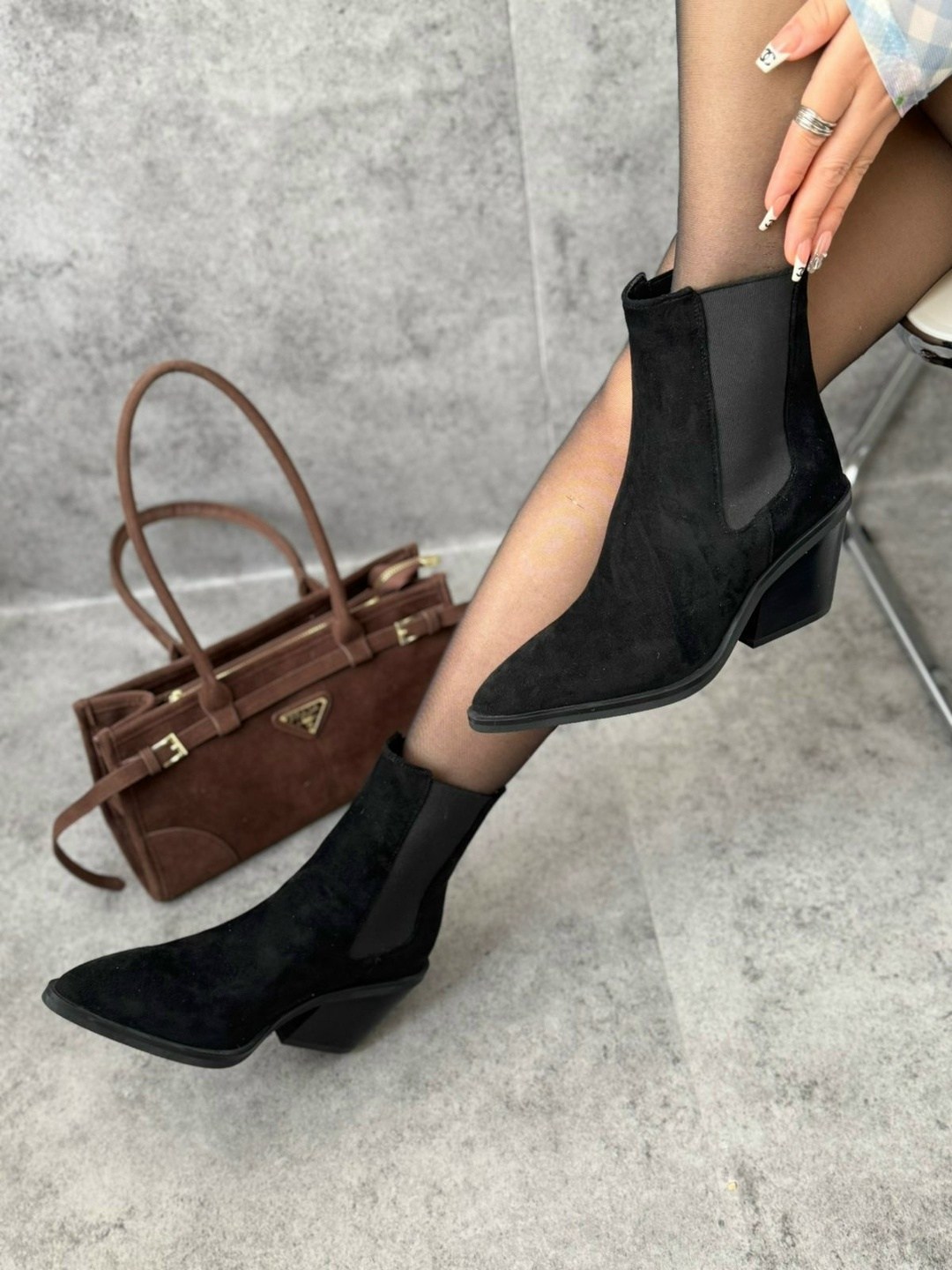 ,ботильоны женские,ботильоны казаки,демисезонные ботильоны,казачки замша