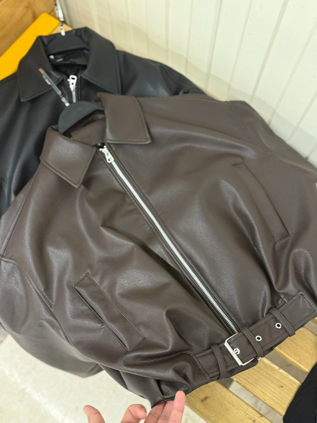 куртка кожаная женская,куртка бомбер,кожаная куртка,куртка женская,куртка кожаная женская maldy clo 211831725