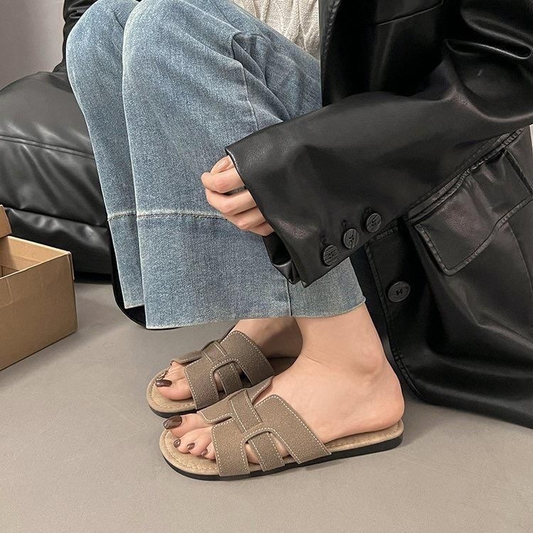 ,женские сандалии,шлепанцы женские,сандалии на плоской подошве,повседневные сандалии