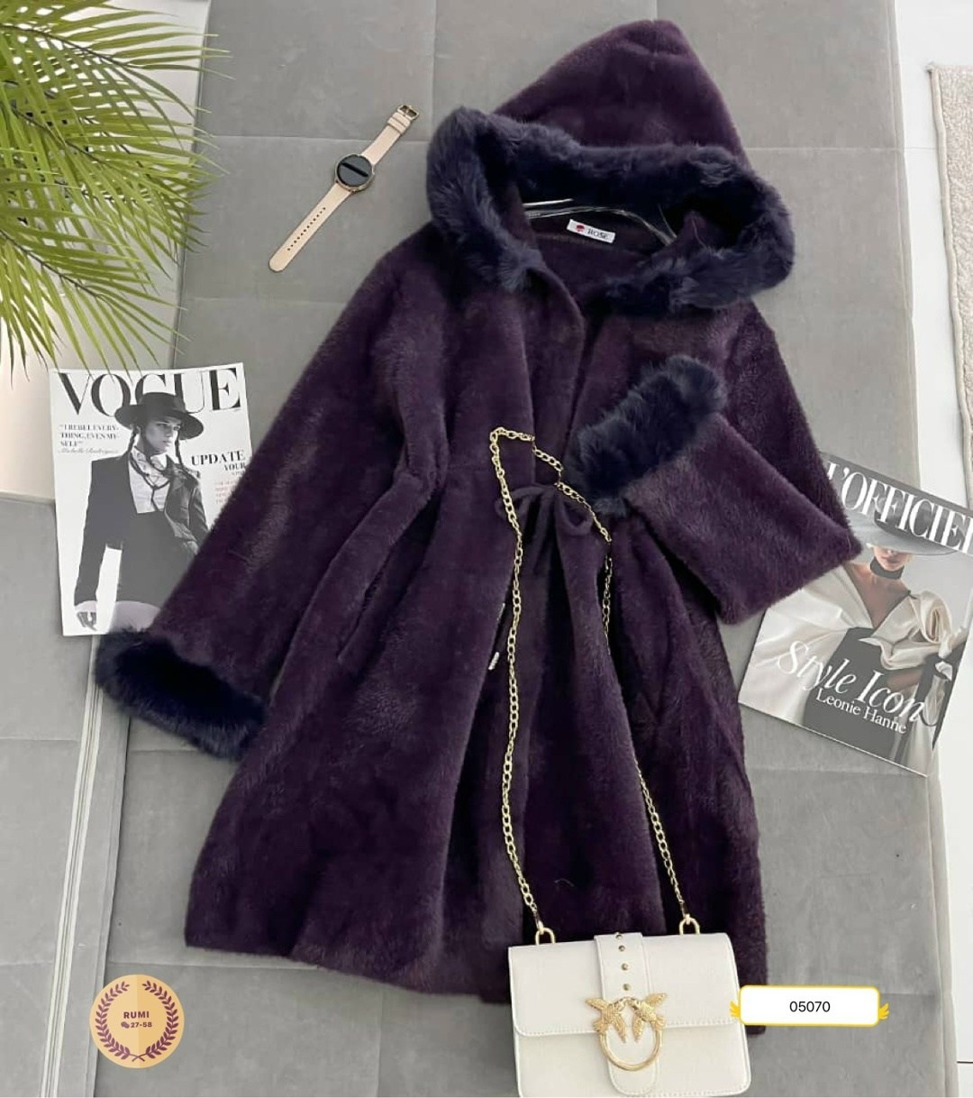 шубка,шуба зеленая,пальто с мехом,шуба с капюшоном,шуба норковая