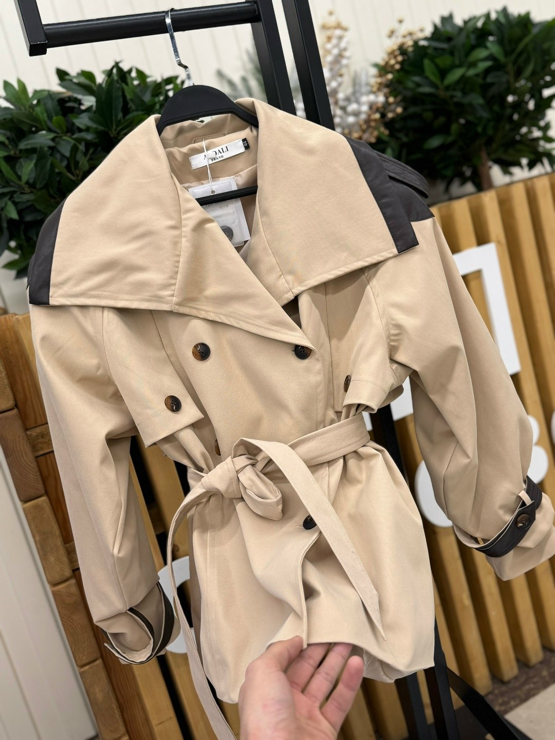 бежевый тренч,тренч короткий,тренч,плащ тренч