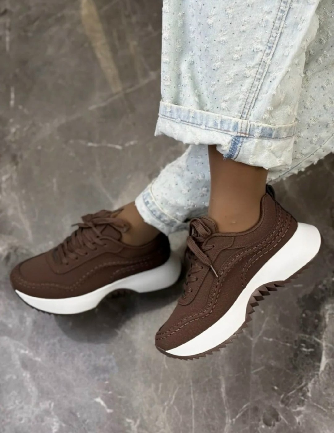 ,женские кроссовки,кроссовки модные женские,обуви,повседневные кроссовки