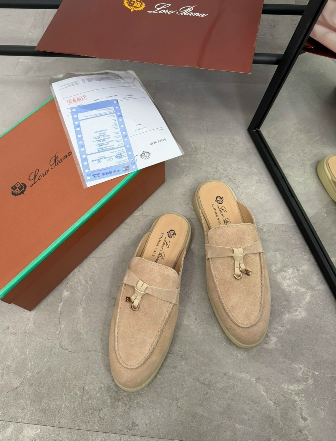 мюли loro piana,,лоферы loro piana женские,лоферы loro piana,женские замшевые мюли loro piana бежевые