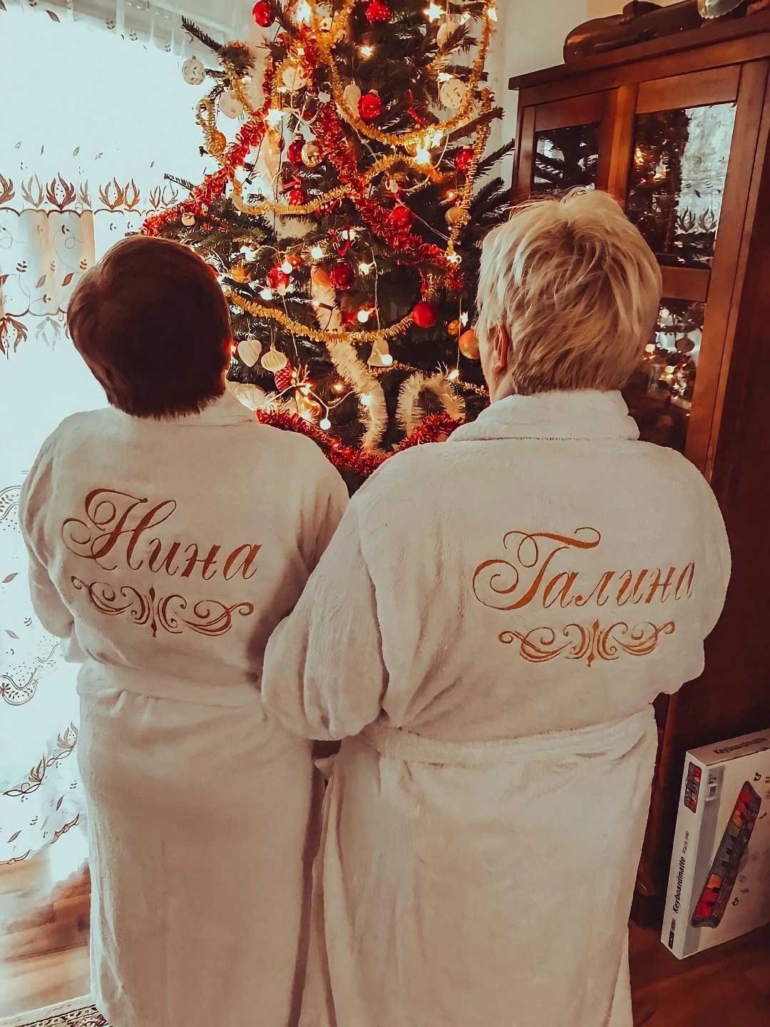 халат мужской с вышивкой,халат мужской махровый с вышивкой,красивая вышивка на мужском халате,мужской махровый халат,вышивка на халате для мужчины