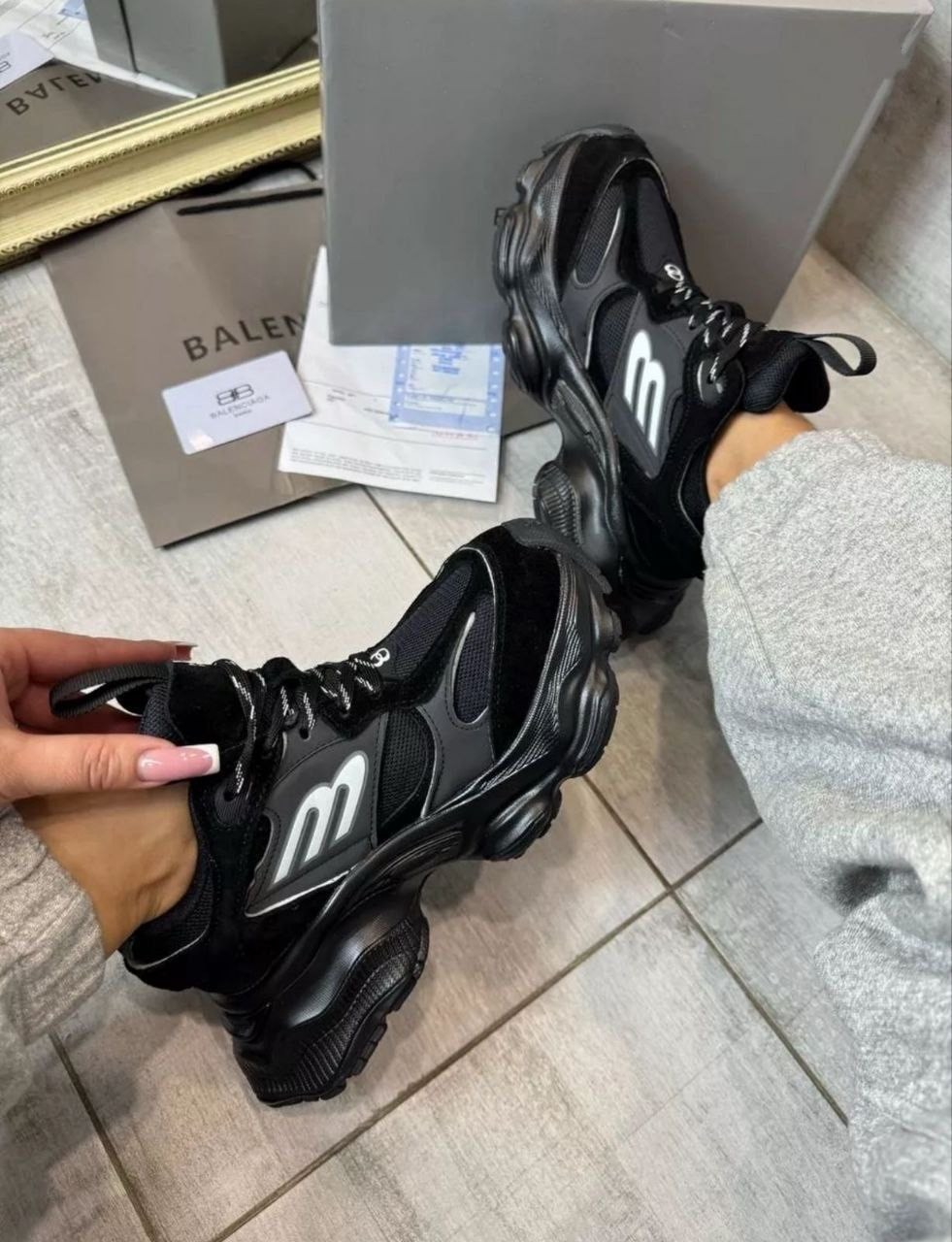 кроссовки balenciaga,balenciaga кроссовки женские,кроссовки баленсиага женские,balenciaga кроссовки черные,кроссовки женскиe