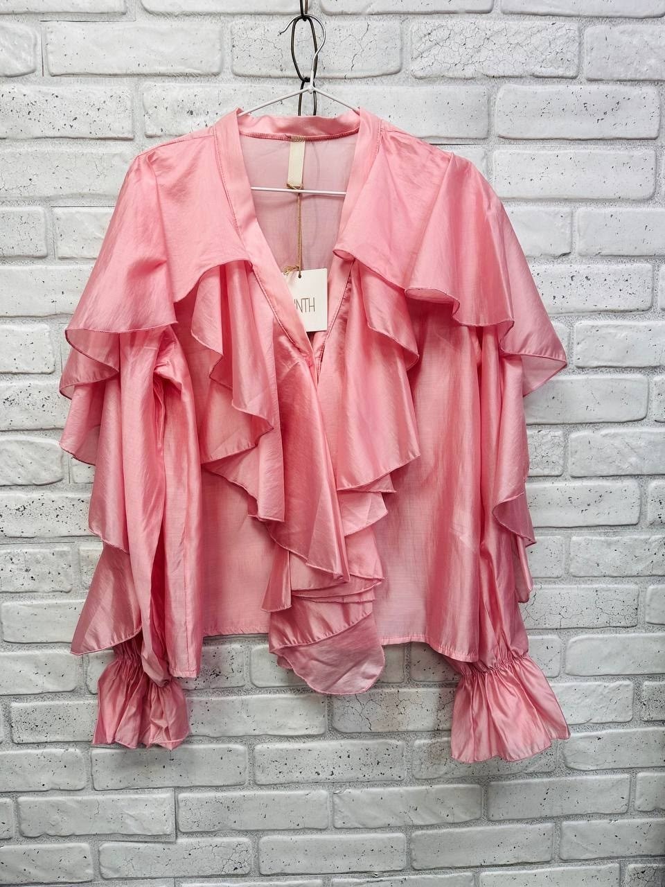 блуза с рюшами,блузка с рюшами,блузка с оборками,белая шифоновая блузка с рюши,женская блузка