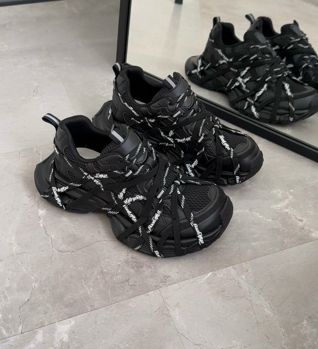 кроссовки 3xl extreme lace массивные на шнуровке balenciaga,кроссовки balenciaga,кроссовки женские balenciaga,баленсиага кроссовки черные track,кроссовки balenciaga 3 xl