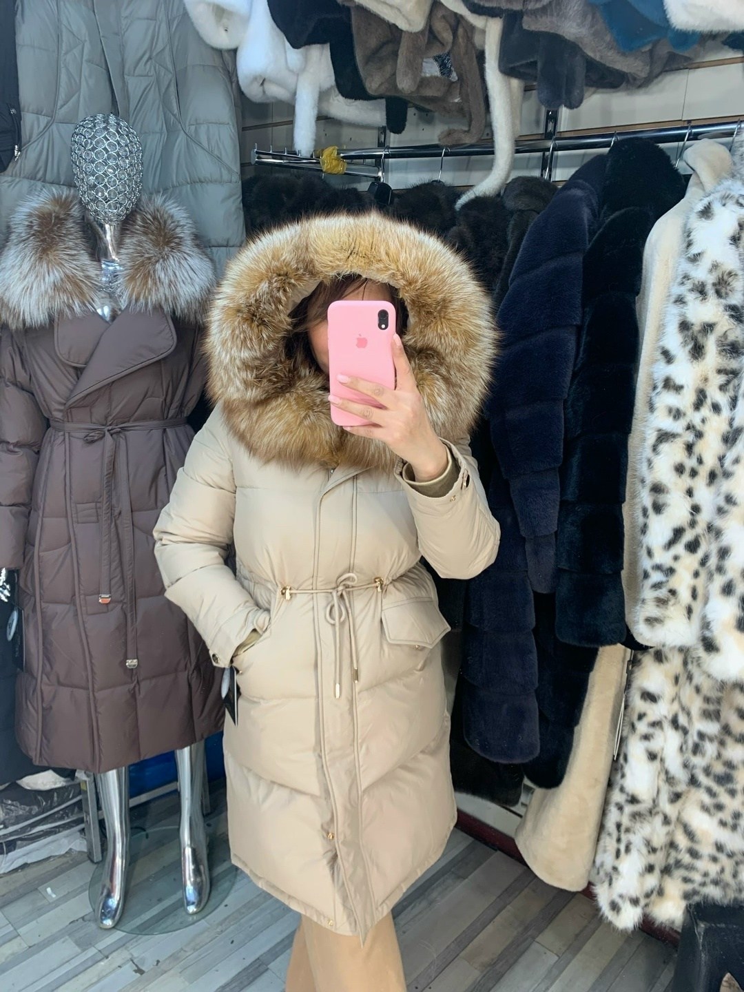 парка с натуральным мехом,парка женская с натуральным мехом,парка с мехом,женская парка с мехом,женская парка