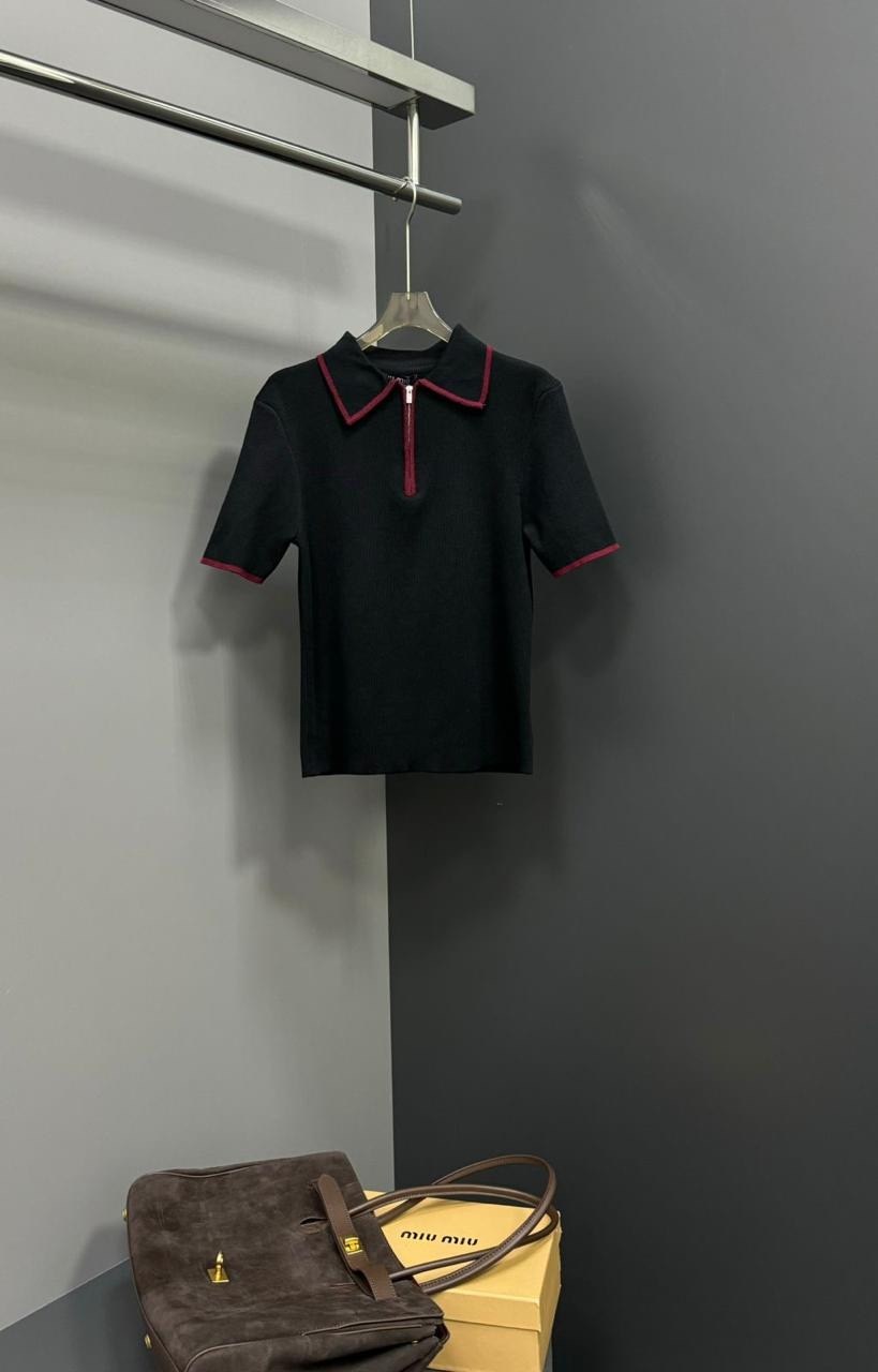 юбка miu miu,поло miu miu,юбка,костюм двойка miu miu с юбкой,черная юбка плиссе