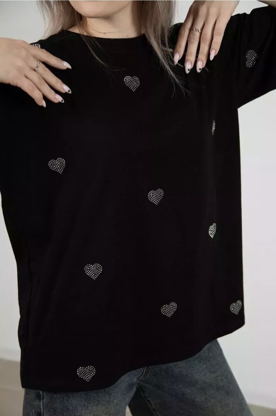 футболки оверсайз женские,женская футболка,футболка оверсайз,черная оверсайз футболка,футболка оверсайз с сердцами