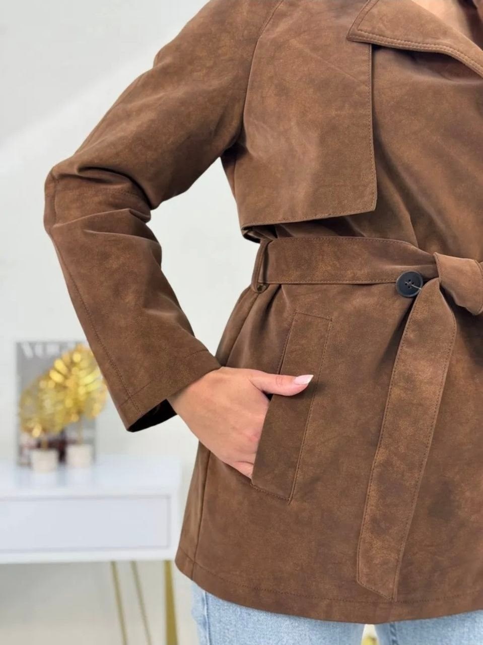 замшевая куртка,замшевый тренч,куртка-тренч укороченная замшевая,куртка замшевая женская,замшевая куртка с поясом