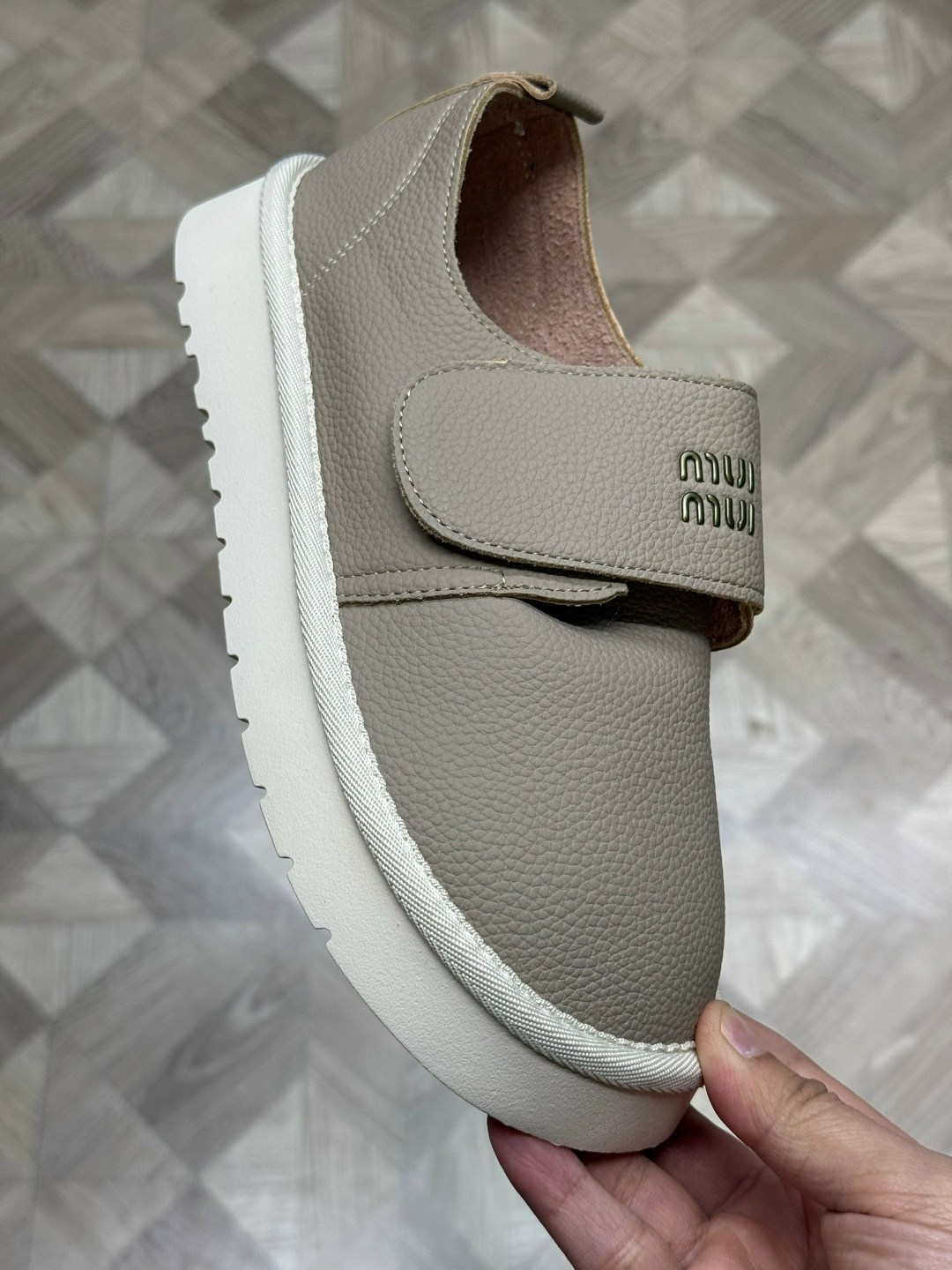 ,женская ,женские кеды,обуви,кроссовки женскиe