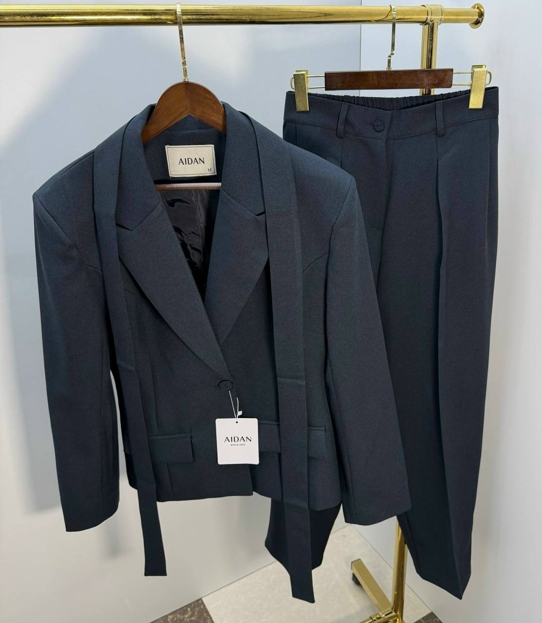 брючный костюм,брючный костюм деловой,брючные костюмы женские,коричневый брючный костюм,классический женский брючной костюм