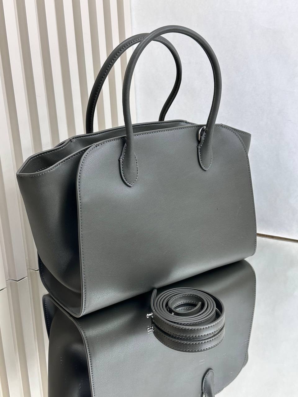 коричневая сумка из натуральной кожи margaux 15,сумка,коричневая кожаная сумка the row margaux 15,сумка женская,кожаная сумка