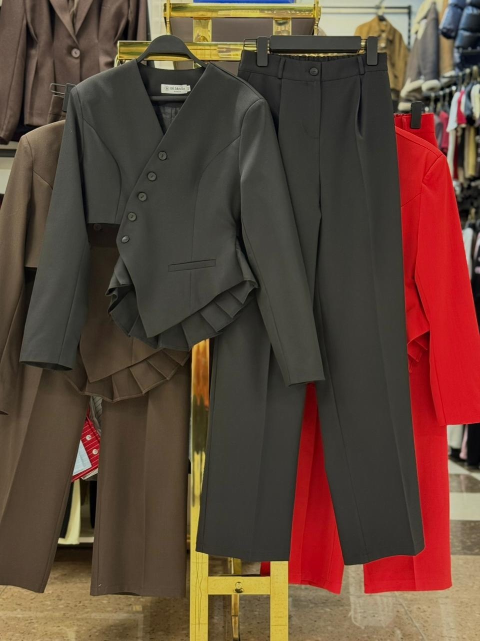 брючный костюм,брючный костюм женский,женский деловой брючный костюм,костюм с брюками,белые костюмы брючные