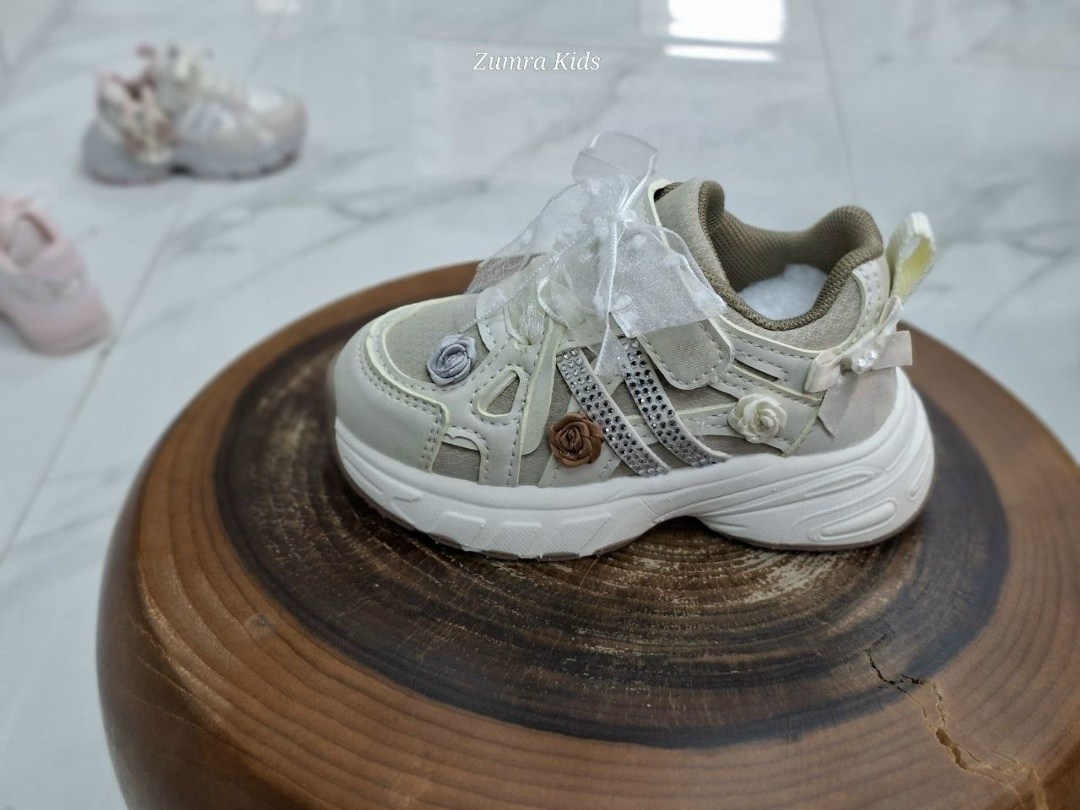 ,детские кроссовки,кроссовки для детей,модные кроссовки,кроссовка детская