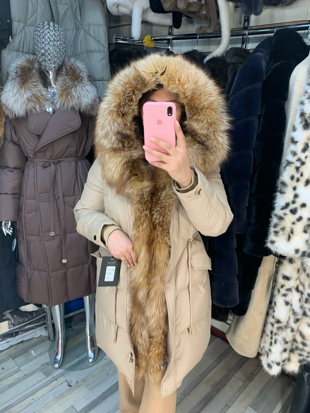 парка с натуральным мехом,парка женская с натуральным мехом,парка с мехом,женская парка с мехом,женская парка