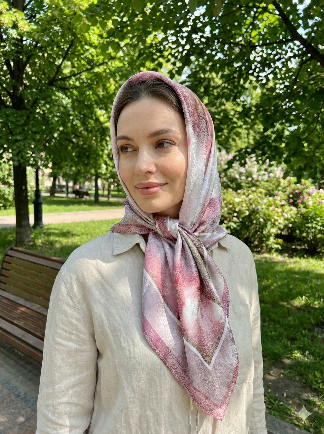 женский платок,платок женский павловопосадский платок,платок для женщины,шелковый платок на голову и шею,платка