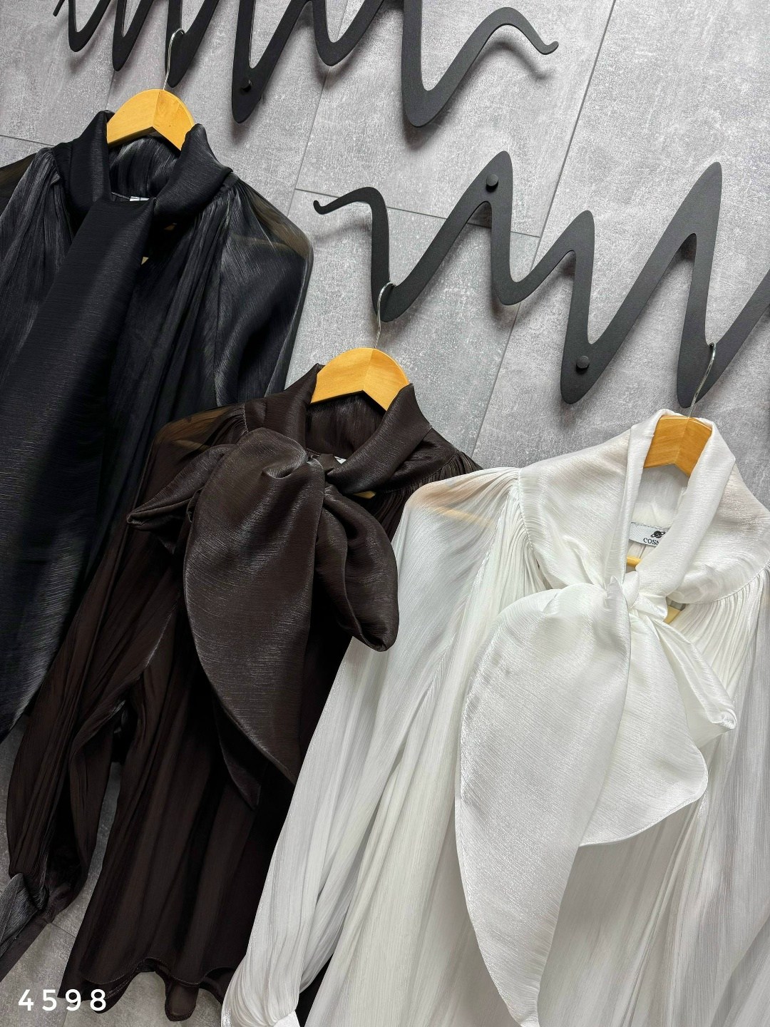 образ с брюками палаццо,брюки палаццо,блузка стильная,образ с черными брюками палаццо,модные брюки