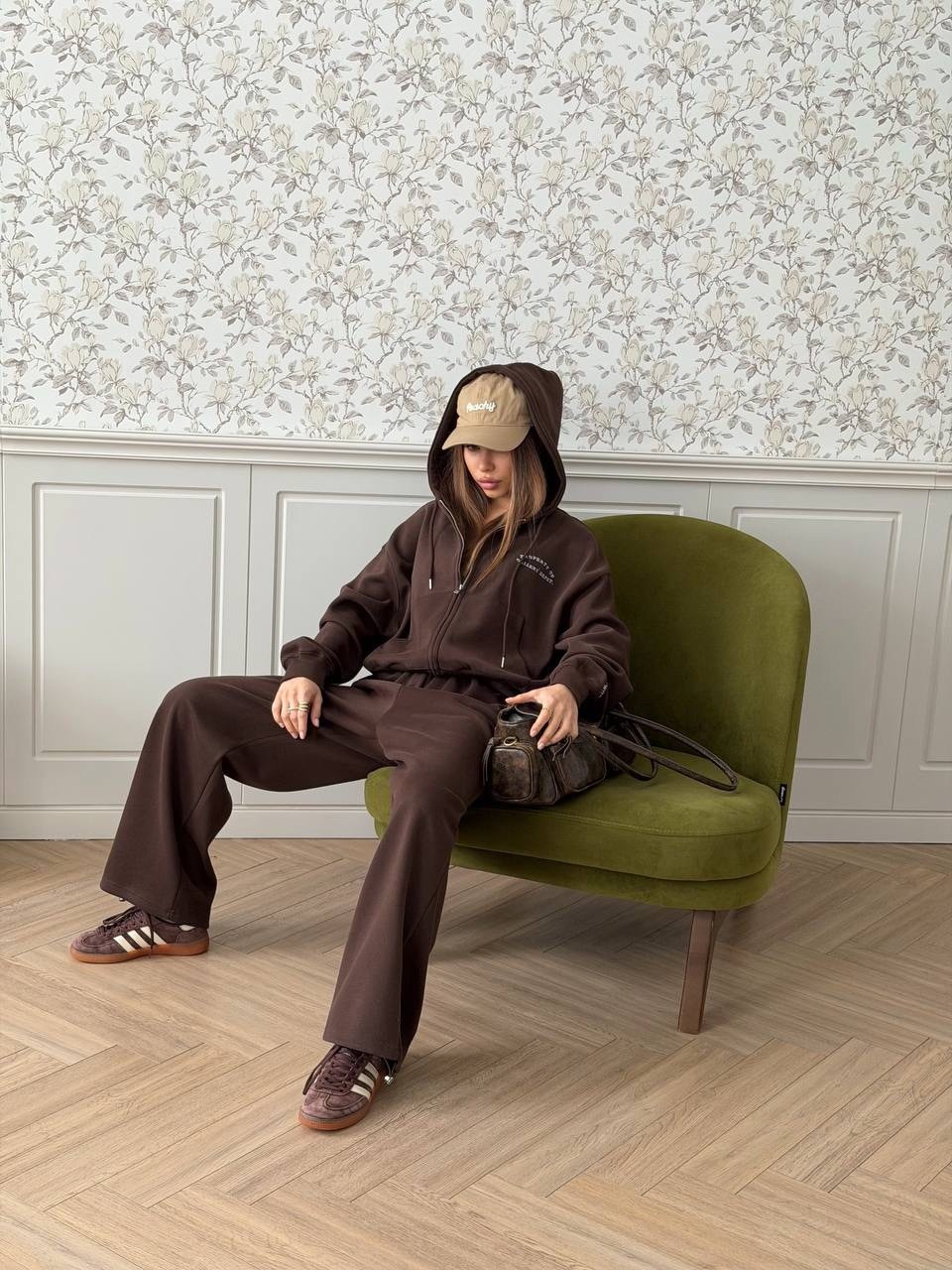 спортивные костюмы женские,женский костюм,спортивный костюм,костюм спортивный коричневый,костюм спортивный женский на флисе