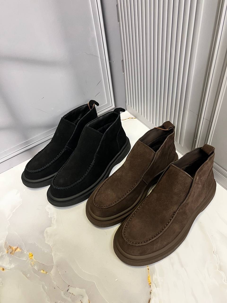 ,замшевые ботинки loro piana коричневые,santoni замшевые лоферы коричневый,замшевые коричневые лоферы loro piana,ботинки лоро пиано