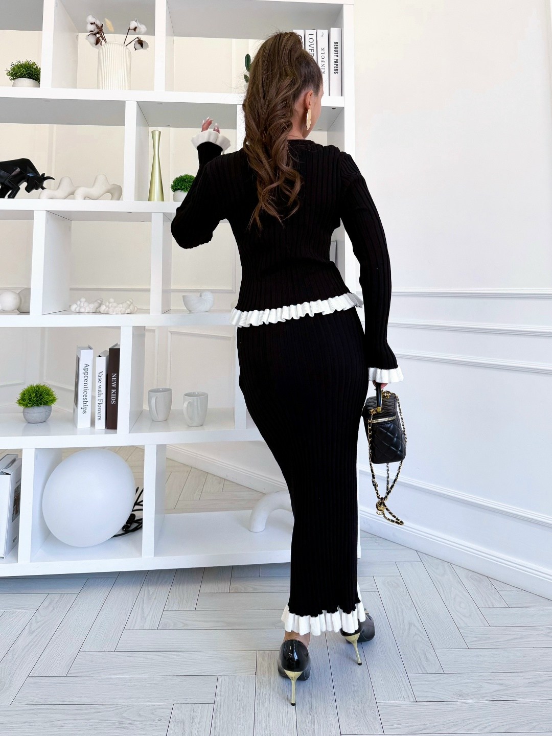 трикотажный костюм,вязаный костюм с юбкой,трикотажные костюмы с юбкой,костюм #кт4050 чёрный,женский костюм