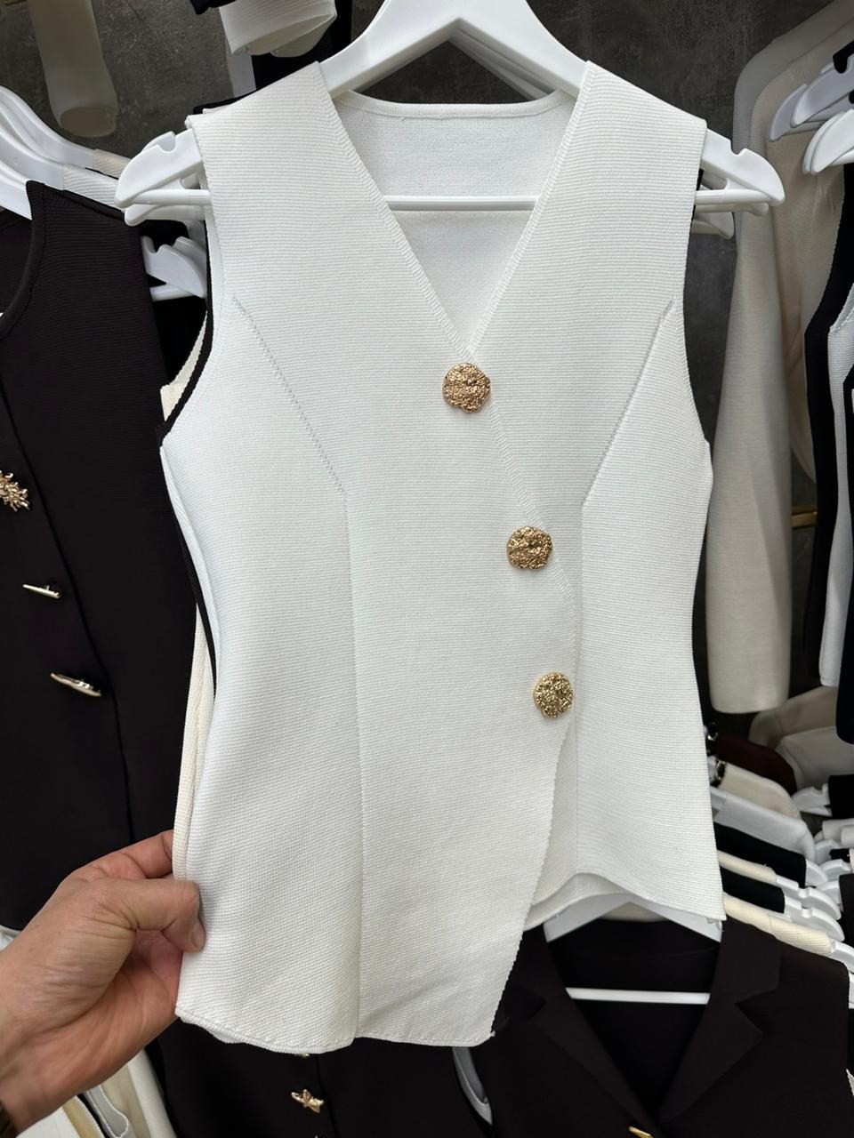 жилет женский,жилетка женская,трикотажный жилет,женский вязаный жилет,жилет