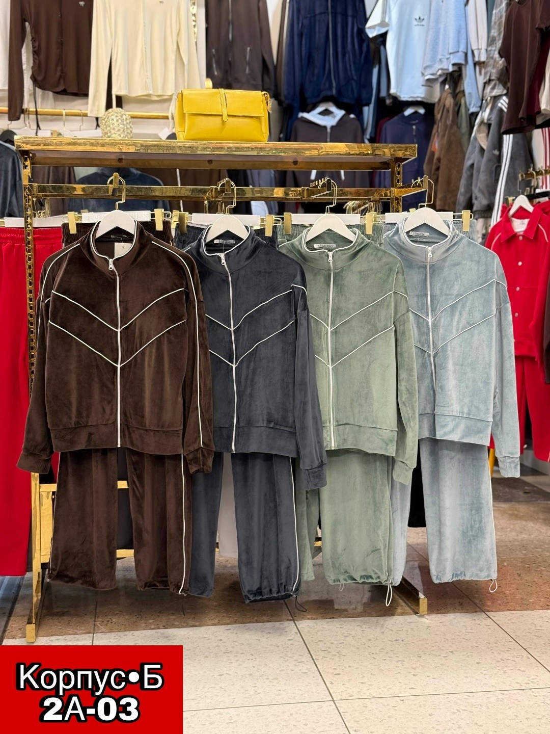 костюм спортивный велюровый,велюровые костюмы,женский велюровый костюм,велюровый спортивный костюм женски,костюм из велюра женский