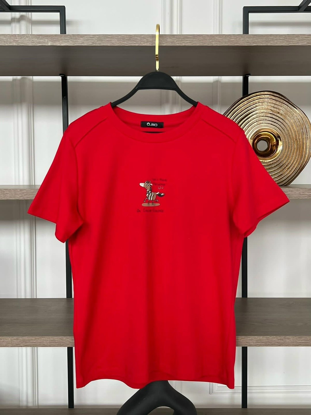 футболки женская,футболки базовая,красная футболка женская,футболки женские с принтом,футболка