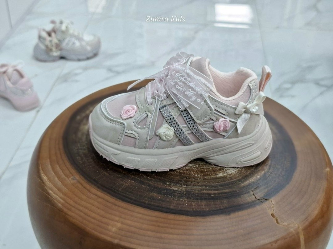 ,детские кроссовки,кроссовки для детей,модные кроссовки,кроссовка детская