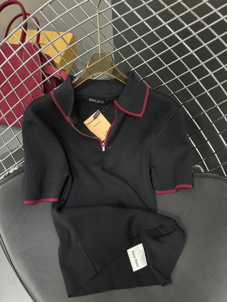 юбка miu miu,поло miu miu,юбка,костюм двойка miu miu с юбкой,черная юбка плиссе