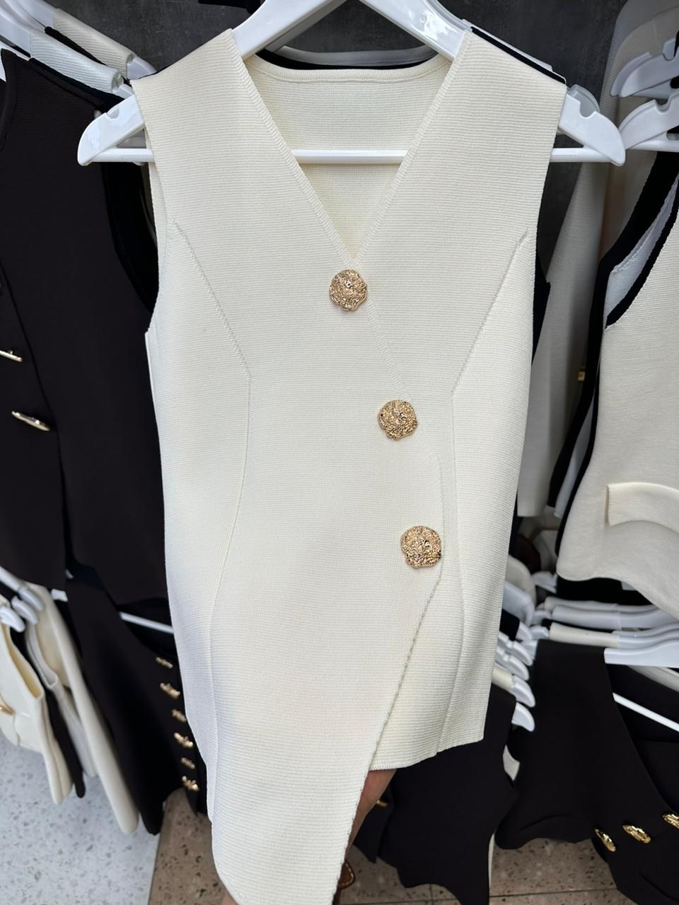 жилет женский,жилетка женская,трикотажный жилет,женский вязаный жилет,жилет