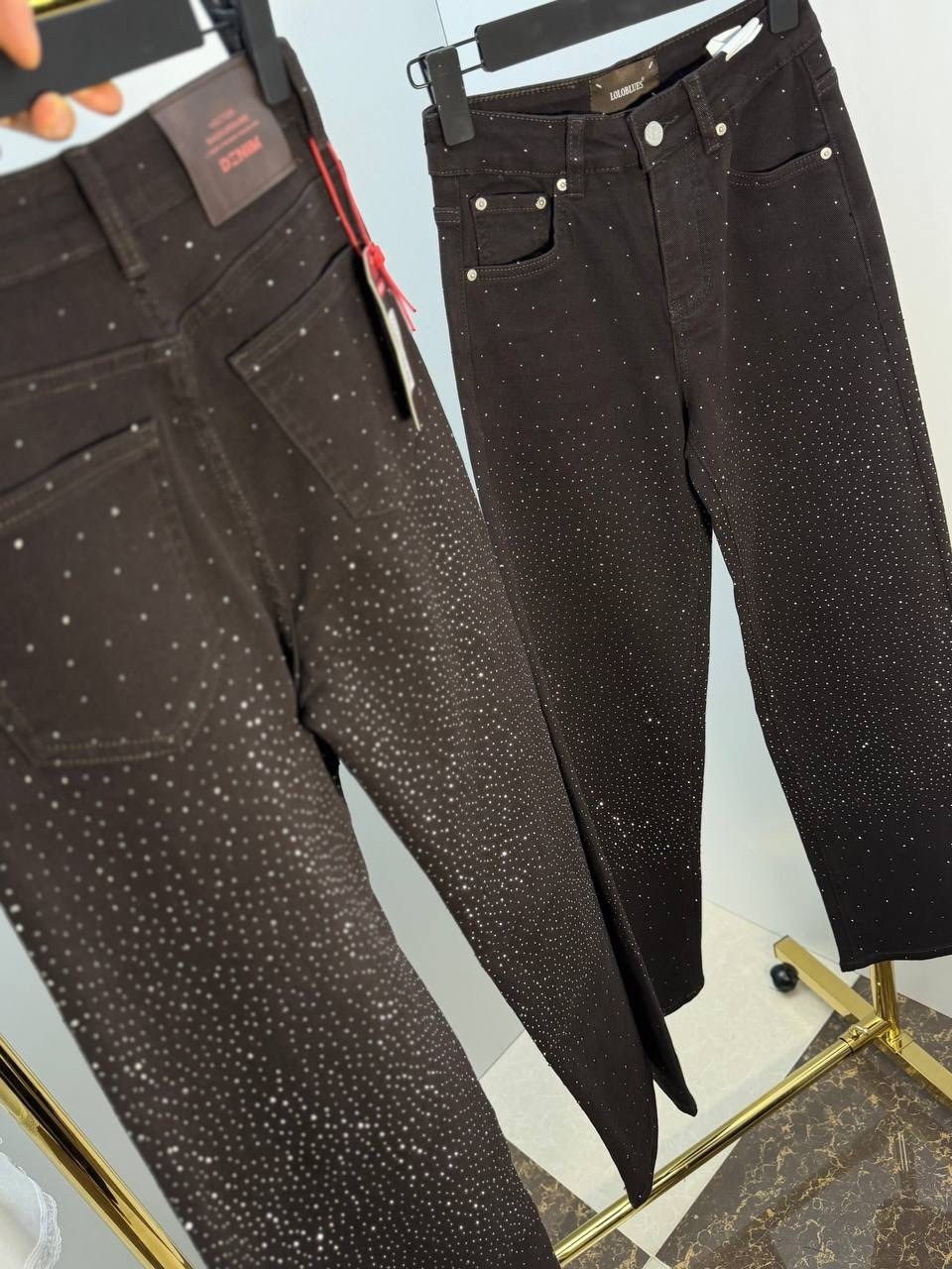 джинсы со стразами,женские джинсы со стразами,черные джинсы со стразами,джинсы mango со стразами,джинсы черные со стразами mom purpose 212685721