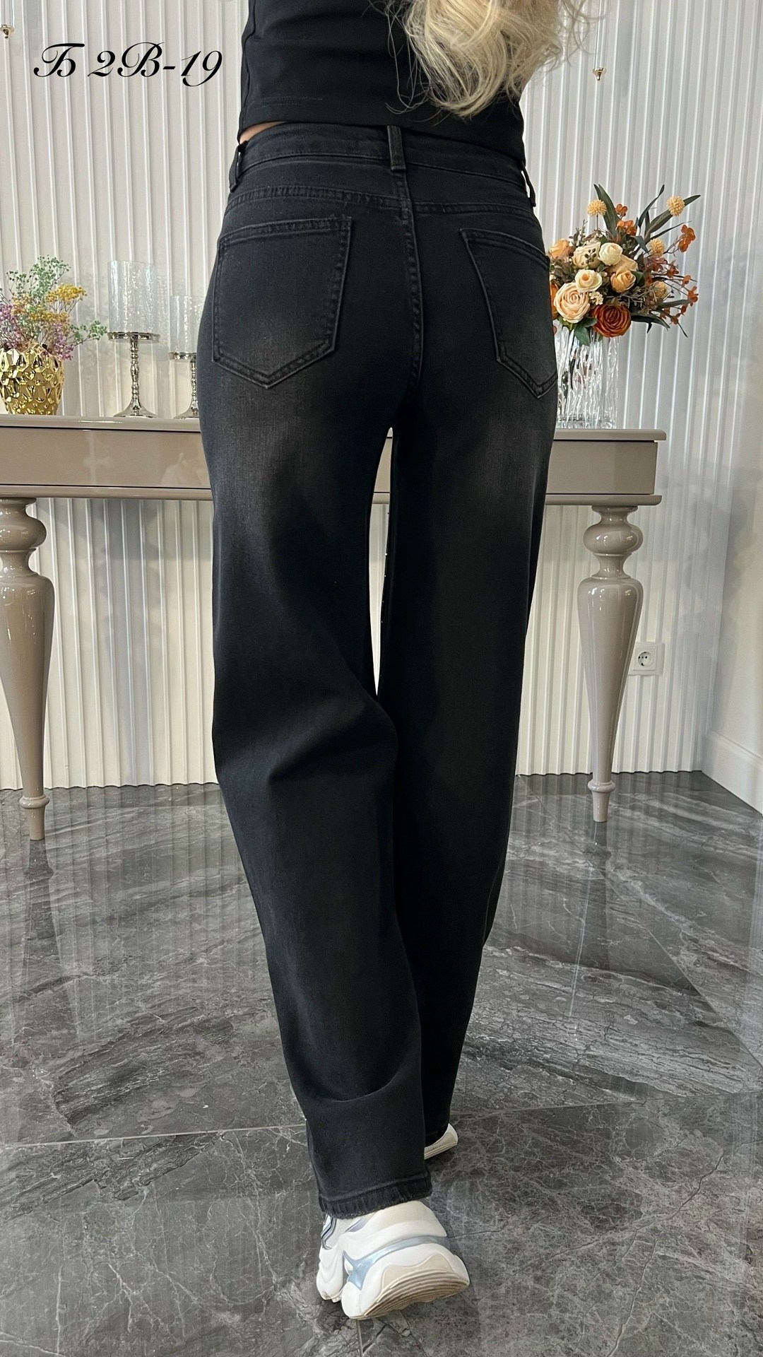 джинсы со стразами,женские джинсы со стразами,джинсы труб со стразами,брюки со стразами,джинсы женские