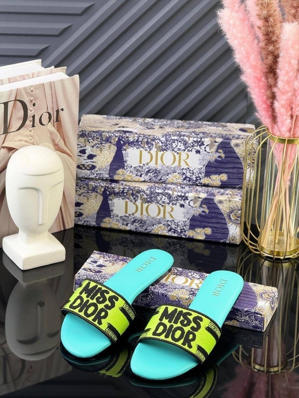 шлепки кристиан диор,шлепки брендовые,шлепанцы christian dior,женские шлепанцы,элегантные босоножки