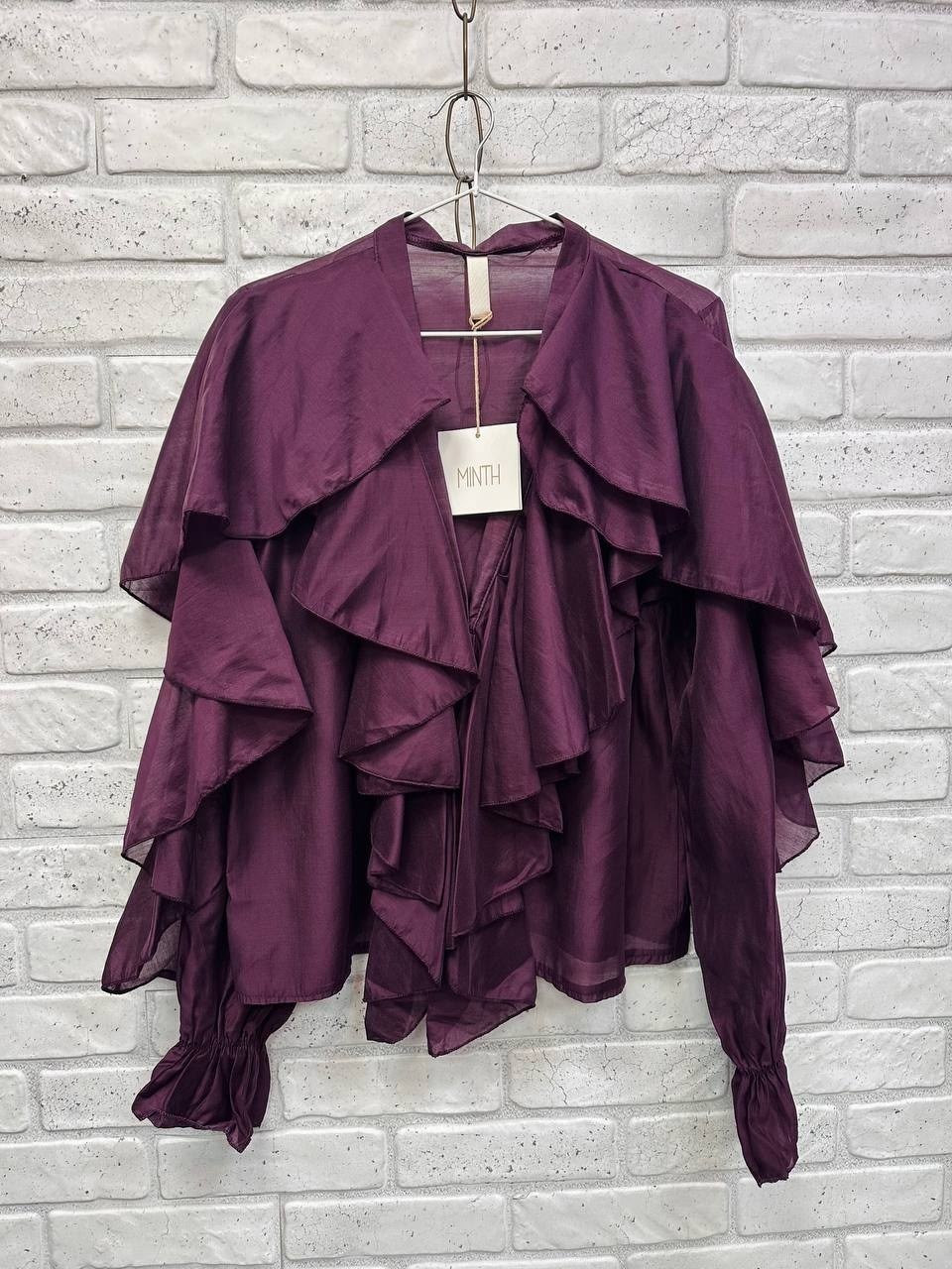 блуза с рюшами,блузка с рюшами,блузка с оборками,белая шифоновая блузка с рюши,женская блузка