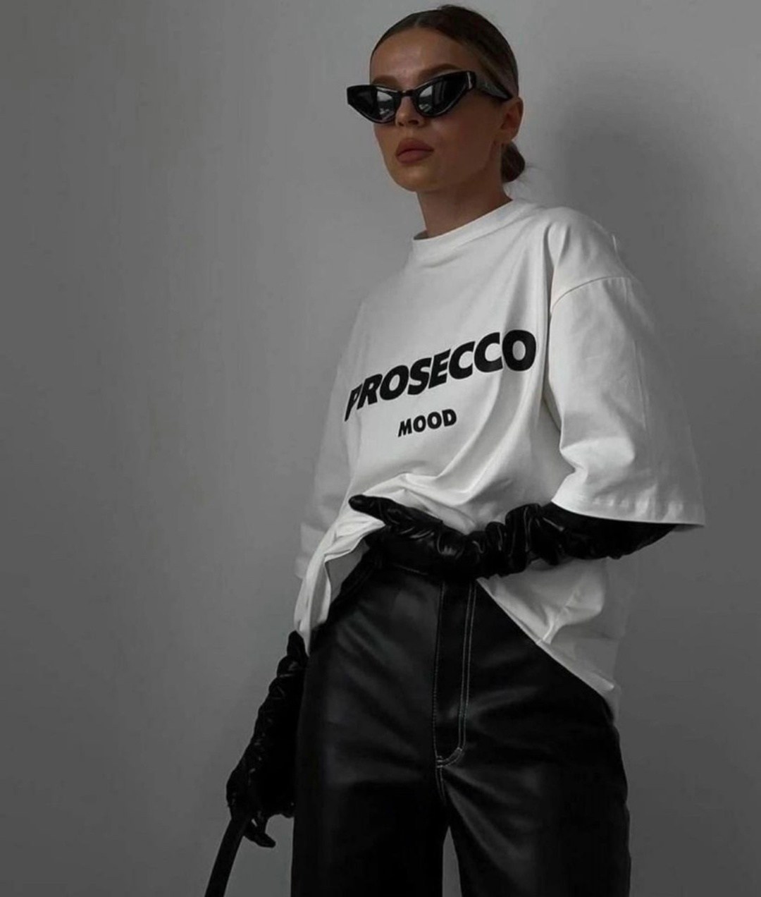 футболка оверсайз с сердечком,футболка оверсайз белая с принтoм,женские футболки оверсайз с принтом,футболка оверсайз с,футболки оверсайз с принтами