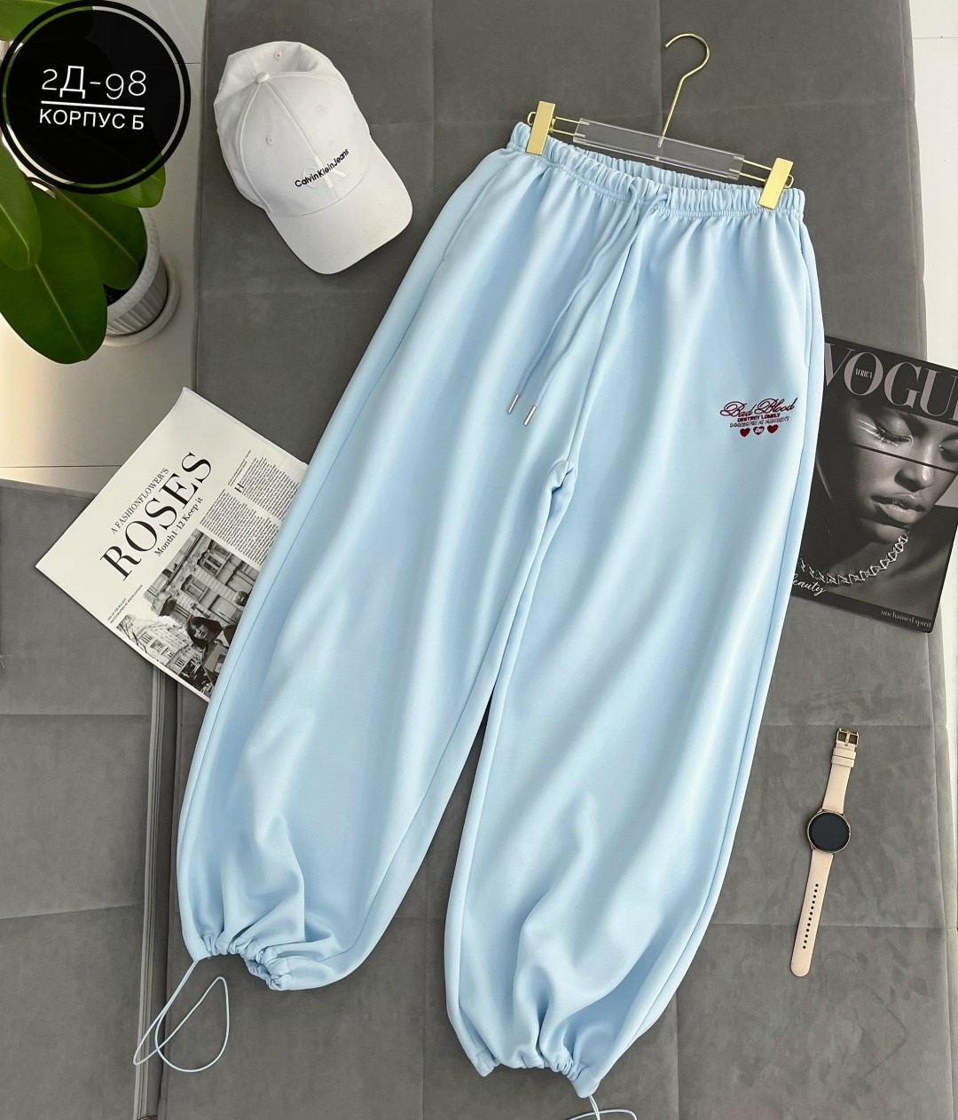 спортивные брюки,спортивные штаны женские,брюки в спортивном стиле,спортивные штаны,брюки свободные
