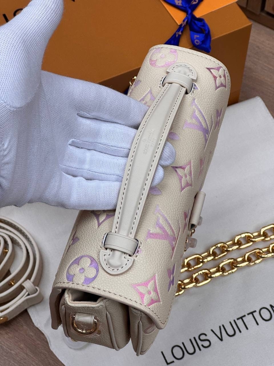 сумка женская louis vuitton,сумка louis vuitton,louis vuitton сумка на плечо,сумка женская louis vuitton натуральная кожа,фирменная женская сумка louis vuitton pochette metis