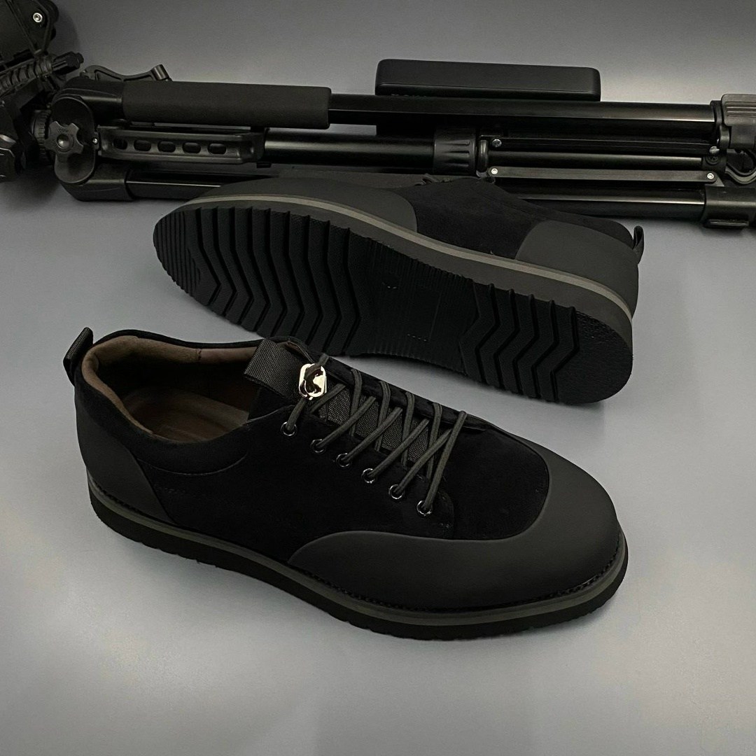 обувь,обувь мужская,туфли спортивные,мужские кроссовки,классические кроссовки