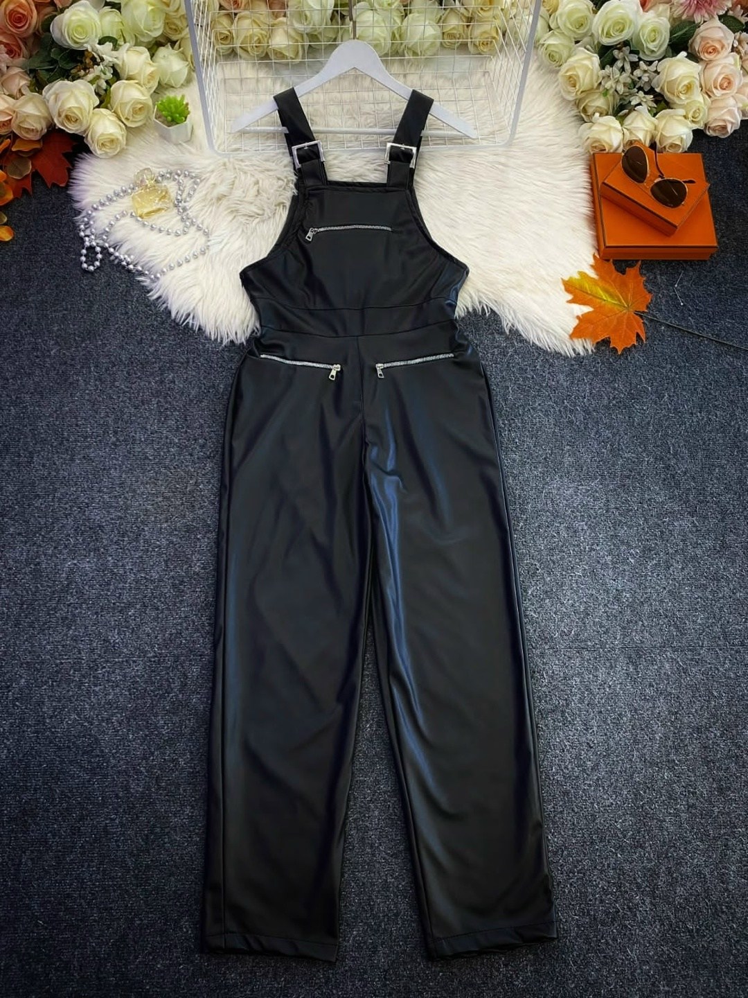 кожаный комбинезон женский,кожаные комбинезоны,женский комбинезон,комбинезон,комбинезон модный