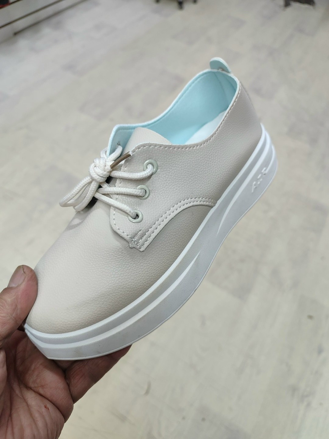 ,кеды женски,женские кеды,белые кеды женские,кроссовки женские