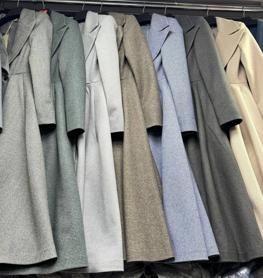 пальто с юбкой,пальто классическое,пальто-платье с капюшоном,пальто серое с юбкой полусолнце,приталенное пальто