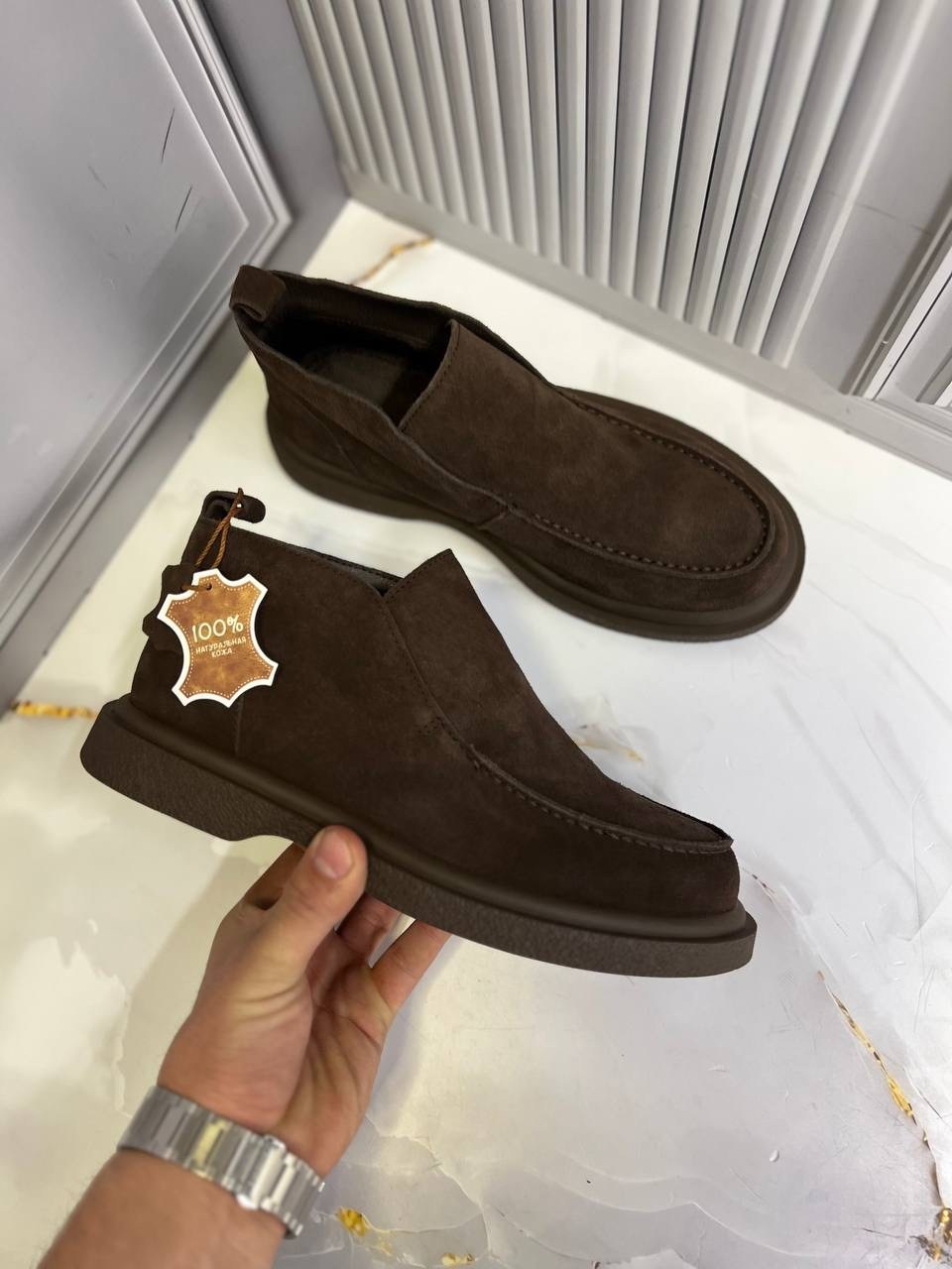 ,замшевые ботинки loro piana коричневые,santoni замшевые лоферы коричневый,замшевые коричневые лоферы loro piana,ботинки лоро пиано