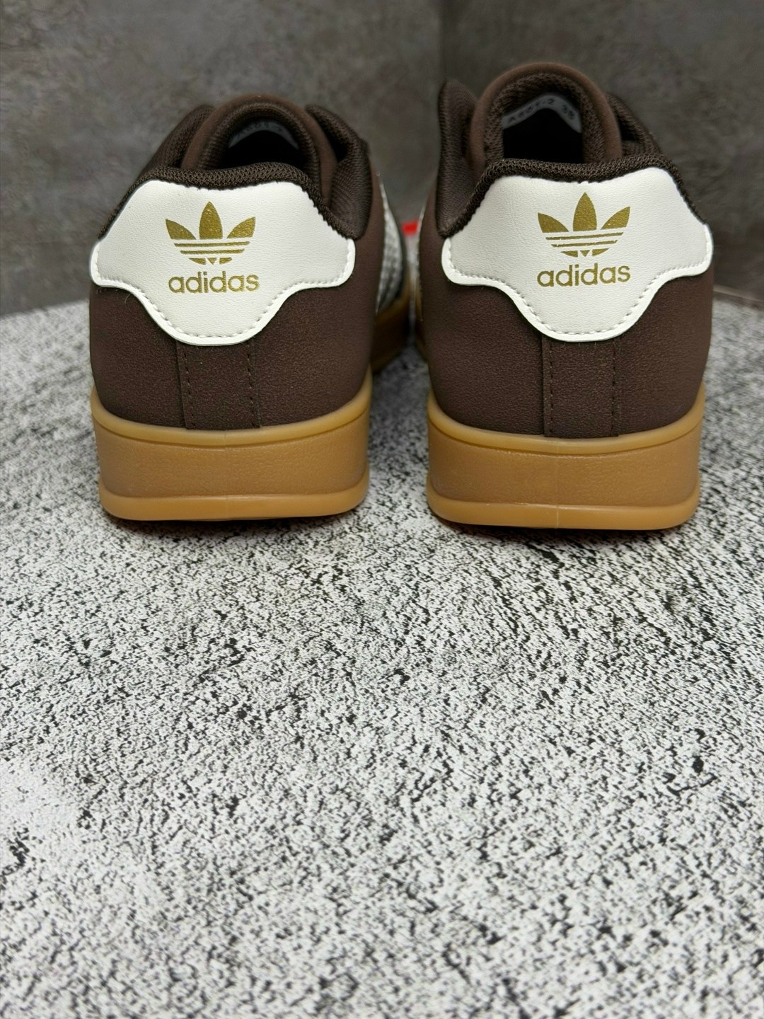 кроссовки adidas spezial,кроссовки adidas,,кроссовки adidas handball spezial,коричневые кроссовки адидас