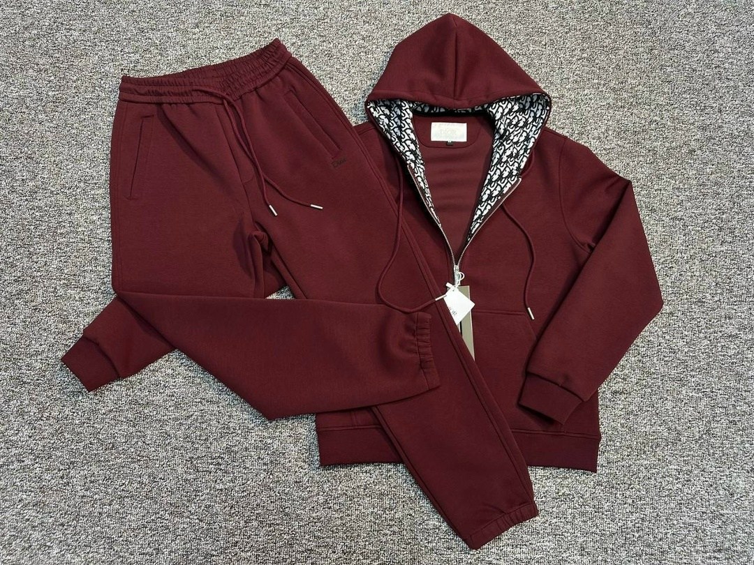 спортивный костюм brunello cucinelli,спортивный костюм мужской,костюм brunello cucinelli,костюм спортивный,спорт костюм